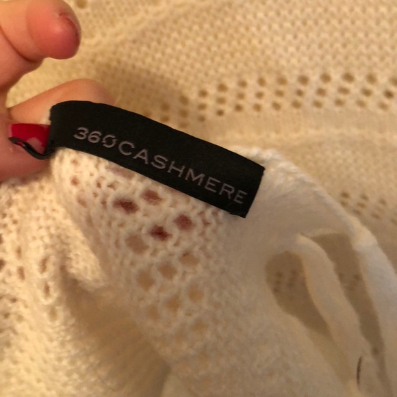 NWOT 360 Cashmere oversized cream scarf - Picture 6 of 8